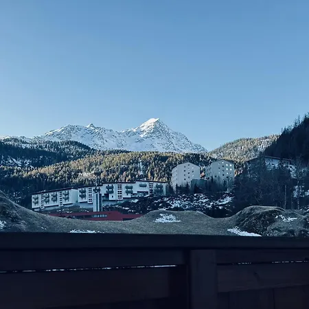 Frühstückspension Haus Felsneck Sölden