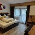 Haus Felsneck Panzió