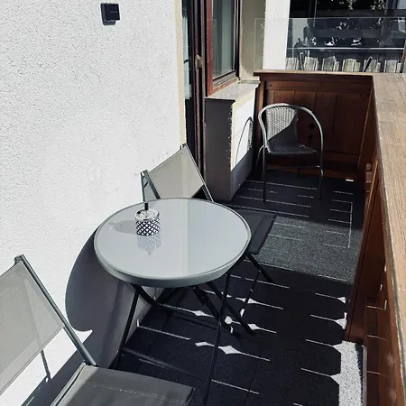 לינה וארוחת בוקר Haus Felsneck 4*