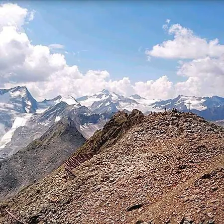 Haus Felsneck 3* Sölden