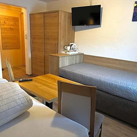 Haus Felsneck 3*