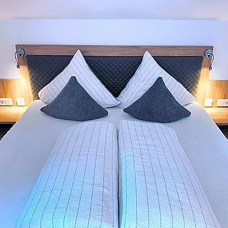 Bed & Breakfast Haus Felsneck