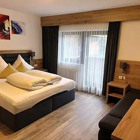 Haus Felsneck 3*