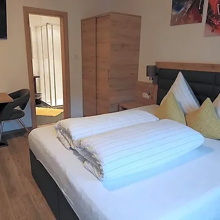 Haus Felsneck 3*