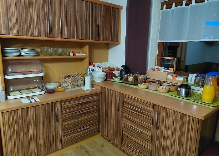 Bed & Breakfast Haus Felsneck 3*