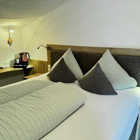 Frühstückspension Haus Felsneck Sölden